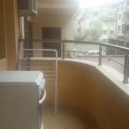 Slavea Flat Near To The Medical Univeristy *